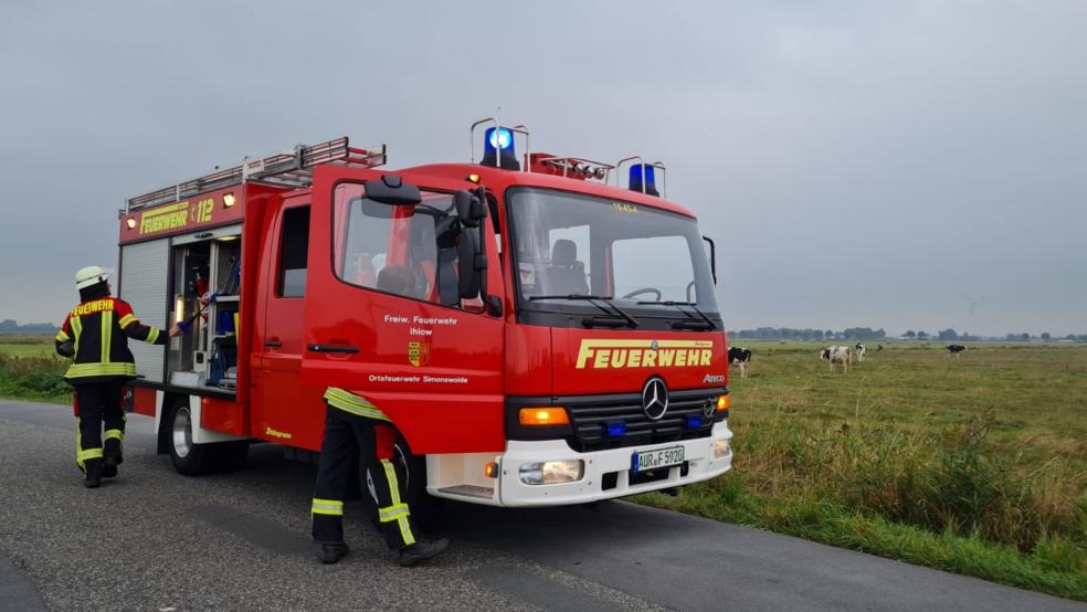Die Feuerwehr Simonswolde rettete ein Kalb aus misslicher Lage.  © Thomas Conrads (Feuerwehr)