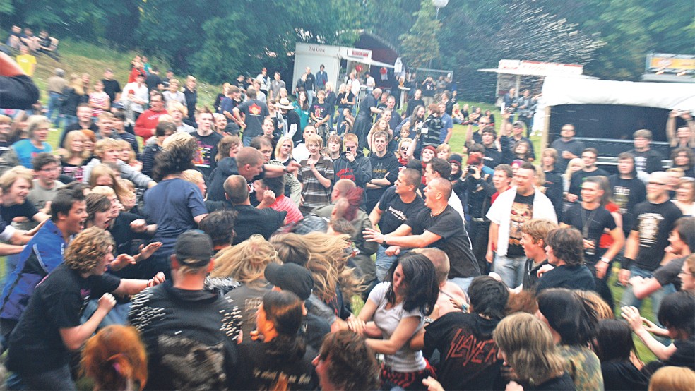 Kult-Festival soll mit neuen Regeln zurückkehren - Rheiderland Zeitung