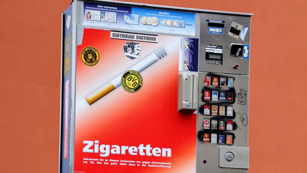 Einen Zigarettenautomaten (Beispielbild) haben Unbekannte in Hatzum gestohlen. © pixabay