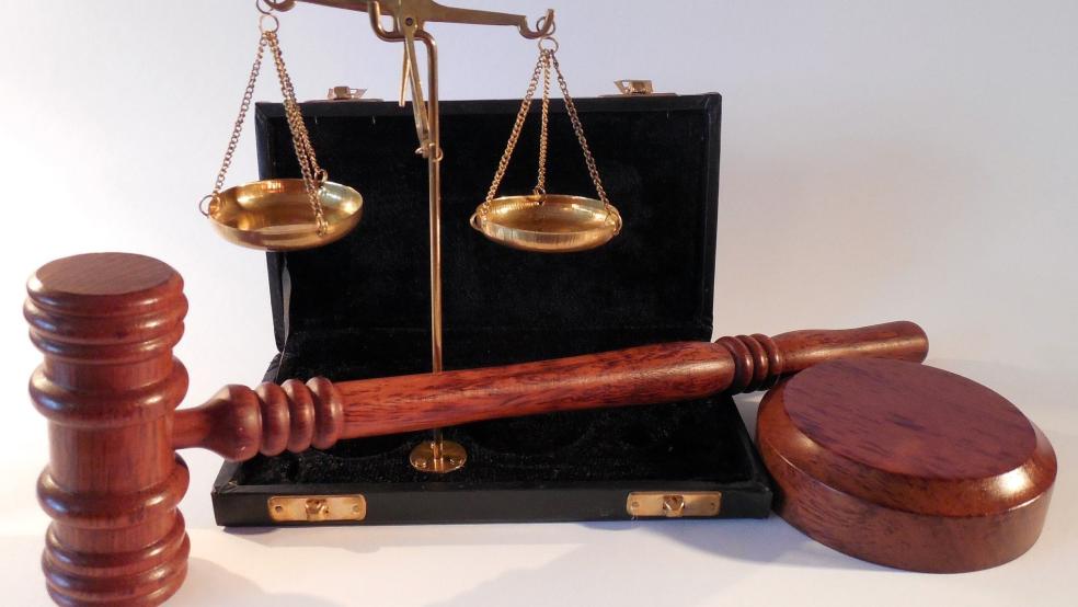 Steuerhinterziehung, Subventionsbetrug, dazu der Betrieb einer Drogenplantage - auf einen Wiesmoorer kommt noch einiger rechtlicher Ärger zu.  © Symbolfoto: Pixabay