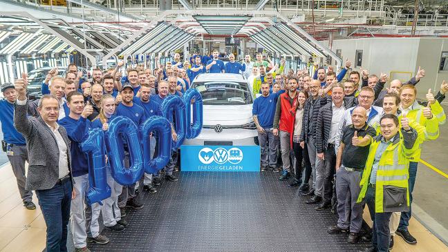»Meilenstein« bei Elektroautos von VW Emden