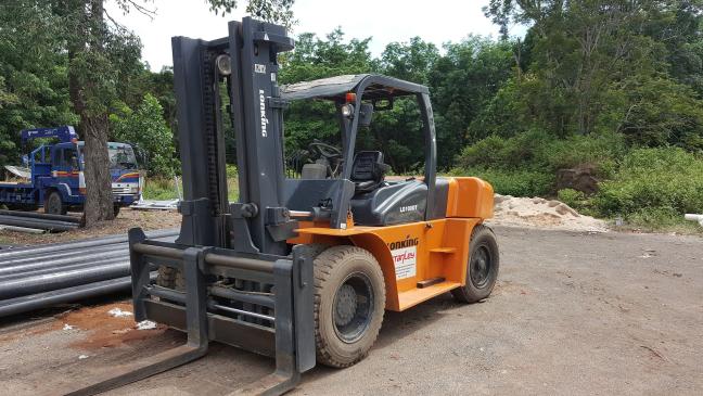 Gabelstapler von Baustelle gestohlen
