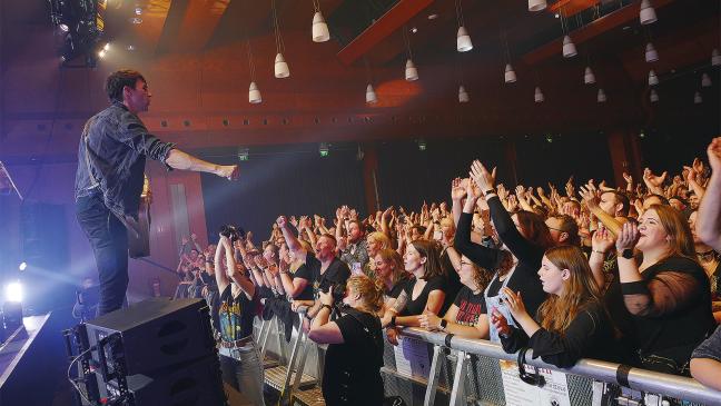 Folk-Rocker liefern furioses »Fast-Heimspiel«