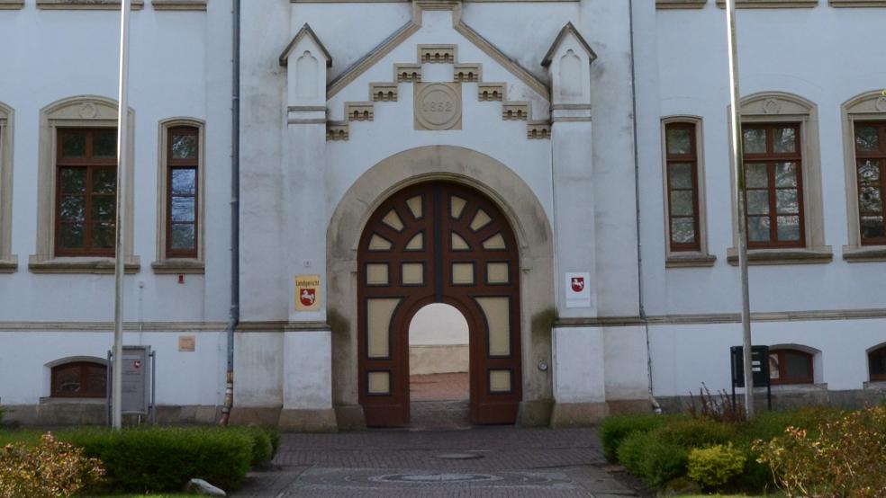 Zu siebeneinhalb Jahren Haft hat das Landgericht Aurich einen 25-jährigen Angeklagten aus Leer verurteilt.  © Foto: Archiv