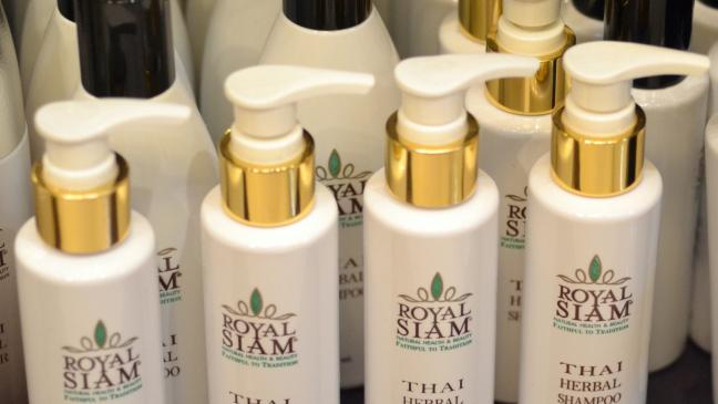 Dieb klaut 36 Flaschen Spezial-Shampoo