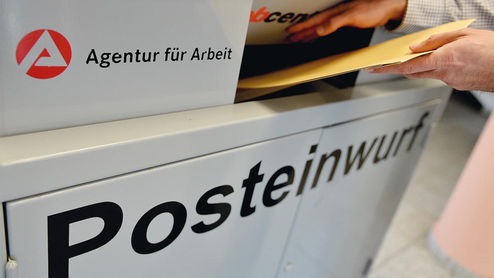 Im Oktober gibt es im Agenturbezirk Emden-Leer weniger Arbeitslose.  © Foto: DPA