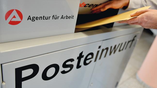 Zahl der Arbeitslosen leicht gesunken