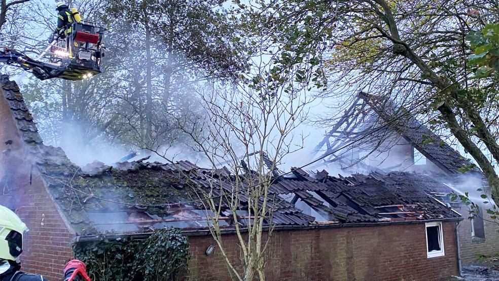 Das Haus brannte bis auf die Grundmauern nieder.  © Foto: Feuerwehr