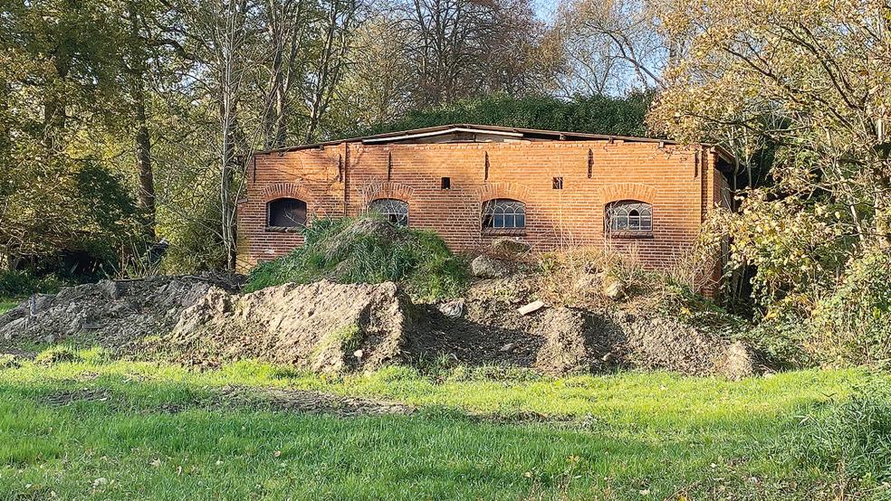 Im Bereich des früheren Hof Elias in Bunderhee könnte ein kleines Baugebiet entstehen.  © Foto: Hanken