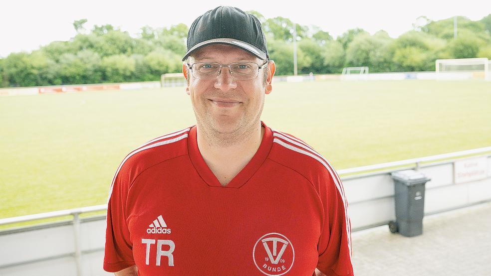 Trainer Matthias Schmidt kann personell beinahe aus dem Vollen schöpfen.  © Foto: Bruins