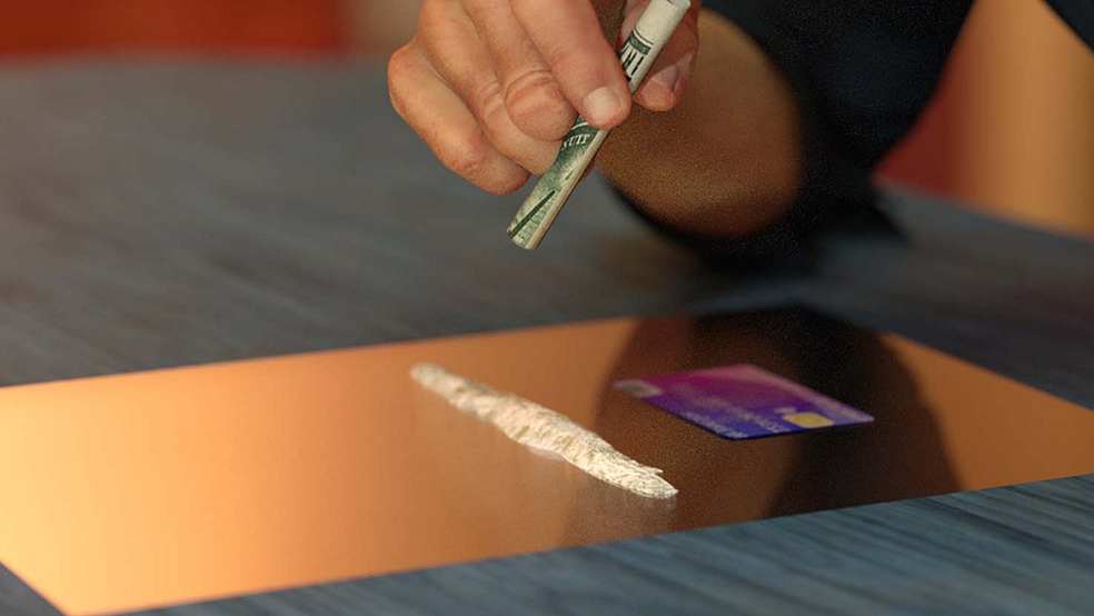 Das Kokain wird mit Hilfe von Chemikalien aus Stoffen oder Materialien herausgewaschen, in denen es zuvor zur Verschleierung verarbeitet wurde.  © Symbolfoto: Pixabay