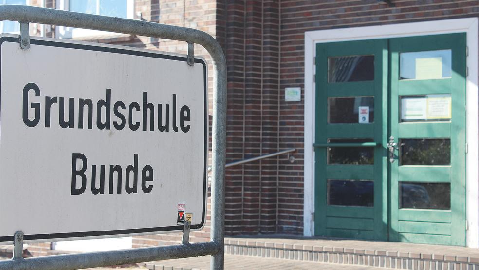 Die Grundschule Bunde soll barrierefrei werden.  © Foto: Berents/Archiv