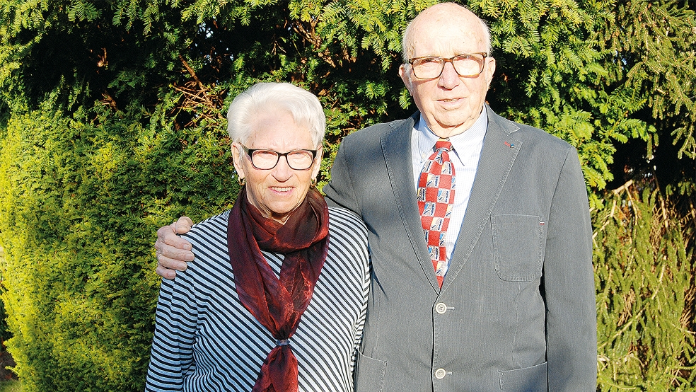 Elfriede und Reent Reents sind seit 65 Jahren unzertrennlich.  © Foto: Hoegen