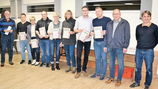 Teutonen bei gemütlichem Abend für ihre Treue geehrt