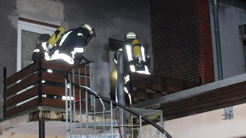 Der Brand auf dem Balkon an der Westerstraße konnte schnell gelöscht werden. © Feuerwehr/Rand