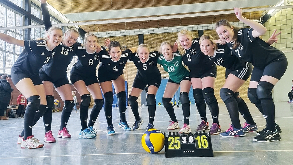 Die Volleyballerinnen von Teutonia Stapelmoor spielen bis dato eine perfekte Runde und haben zwölf Punkte aus vier Spielen eingesammelt.  © Foto: privat