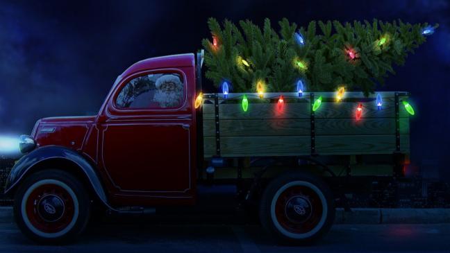 Lichterfahrt mit 29 Lastwagen