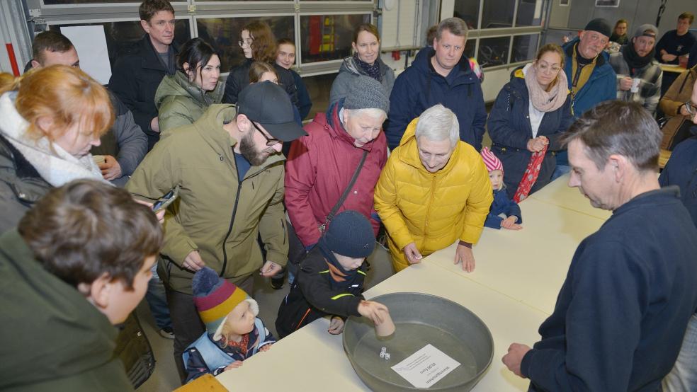 In Bingum hatte zum ersten Mal die Feuerwehr zum Verknobeln eingeladen.  © Foto: Wolters
