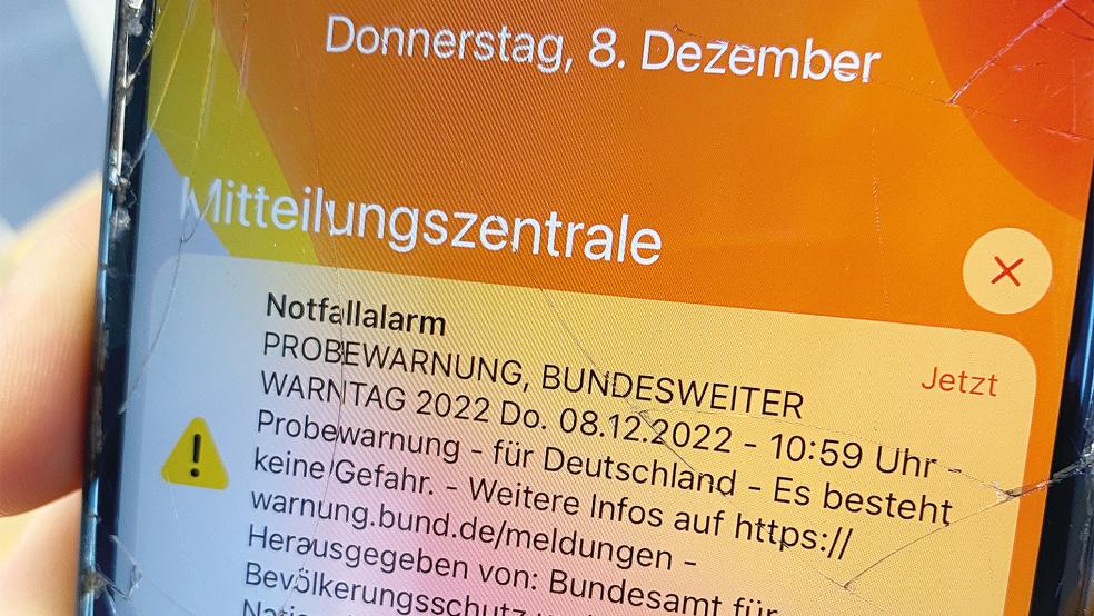 Auf den meisten Handys erschien beim Warntag dieser Alarm-Hinweis.  © Foto: Hanken