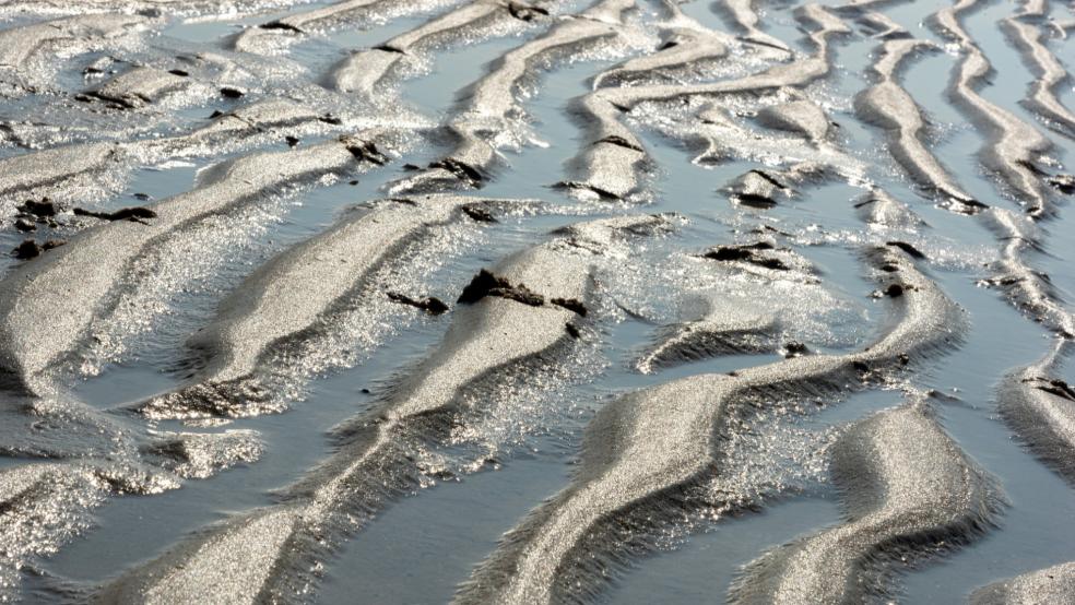 In unmittelbarer Nähe zum Unesco-Weltnaturerbe Wattenmeer und nur knapp 500 Meter vor der deutschen Seegrenze wird nach Angaben der Umweltverbände die geplante Förderplattform liegen. © Pixabay (Symbolfoto)