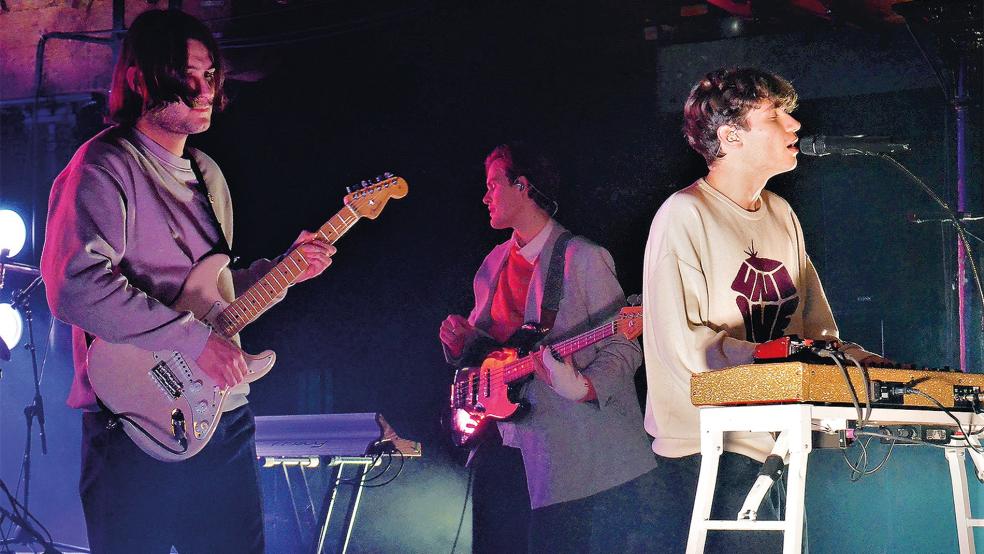 Der ausverkaufte Auftritt der Band »Jeremias« war im Zollhaus in Leer einfach »Unique«, also einzigartig.  © Foto: Ammermann