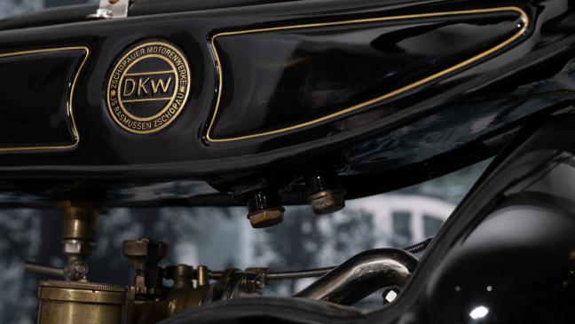 Drei historische Motorräder gestohlen