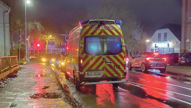 Zwei Mädchen auf Kreuzung in Weener angefahren