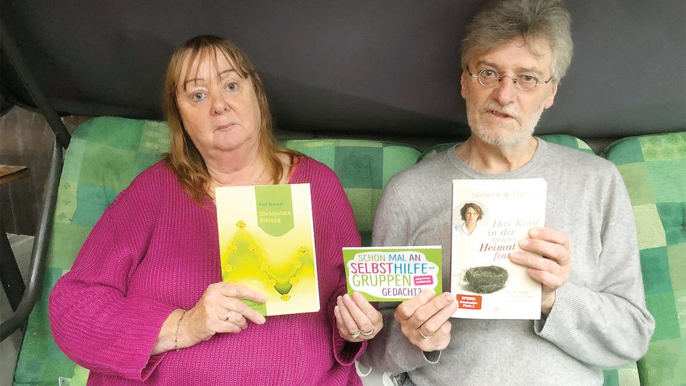 Irmgard Lüken und Michael Franz haben eine Selbsthilfegruppe für Angehörige von psychisch Kranken gegründet.  © Foto: Busemann 