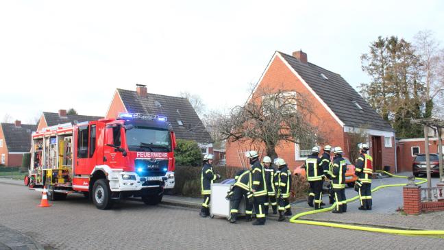 Feuerwehr pumpt 20 Kubikmeter Wasser aus Keller
