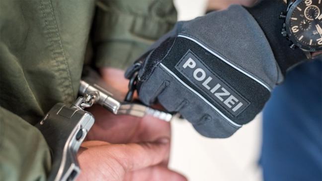 Schwerer Raub: 20-Jähriger in Haft