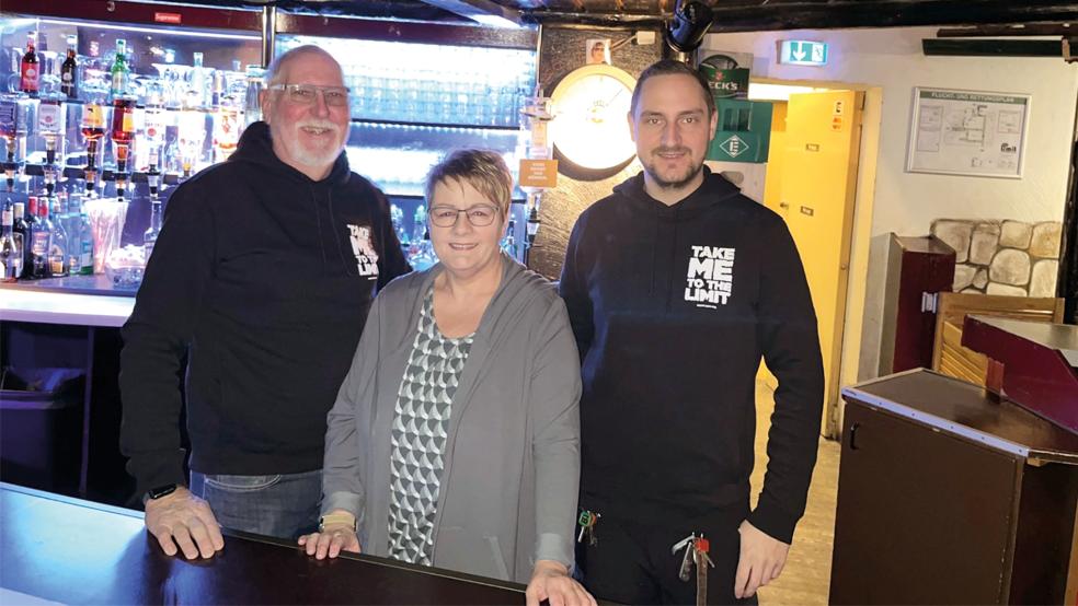 Heinz-Hermann und Karin Kerkhoff haben die Ihrhover Diskothek »Limit« an ihren Sohn Tim Kerkhoff übergeben.  © Foto: privat