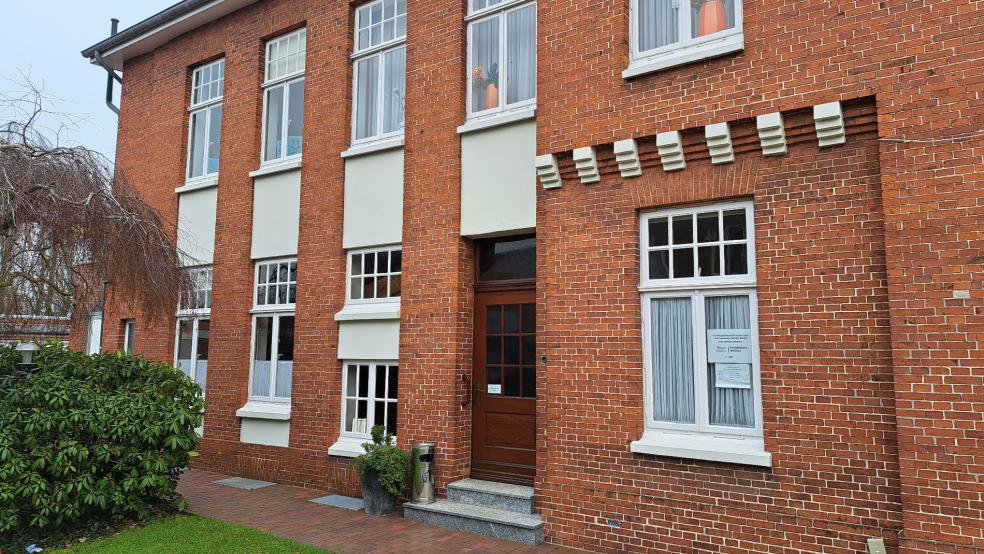 Das Projektbüro der »Transfergesellschaft Küste – Betriebsstätte Meyer Werft« befindet sich im Obergeschoss des ehemaligen Uhren- und Schmuckgeschäftes Züchner in der Westerstraße in Weener.  © Szyska