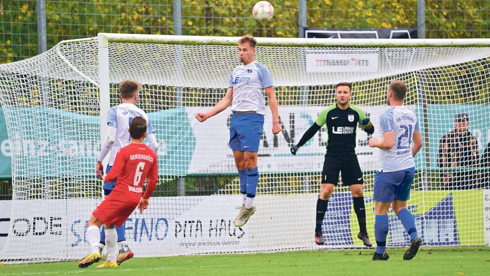 Blau-Weiß Papenburg könnte schon am 29. Januar mit einem Heimspiel in die Oberliga-Rückrunde starten.  © Foto: Bruins