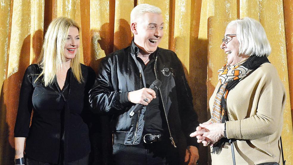 Filmemacherin Cordula Kablitz-Post (links), im Gespräch mit H.P. Baxxter und Mutter Ellen Geerdes.  © Fotos: Ammermann