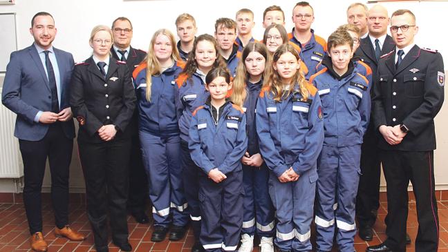 Praxisnah trainiert mit Feuerlöschern