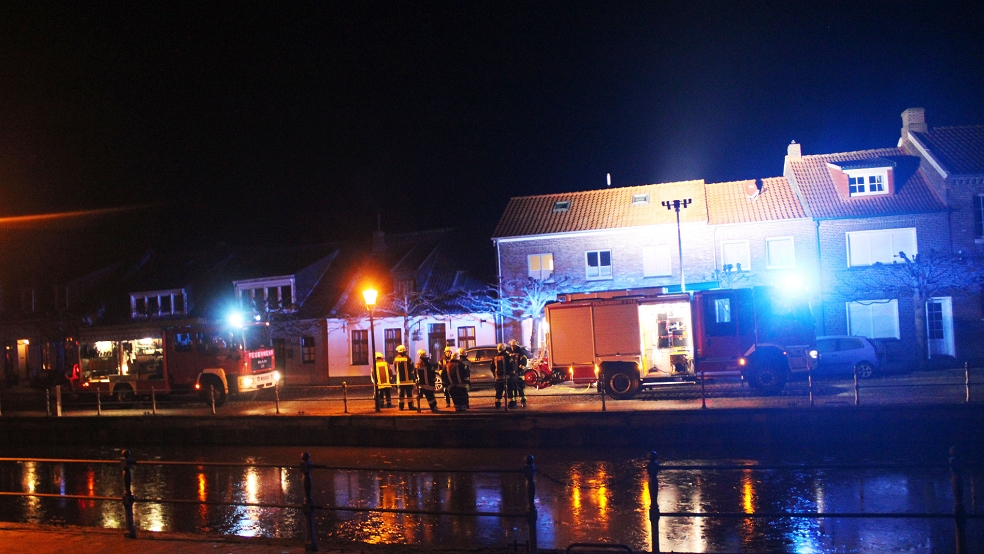 Die Feuerwehr Weener war in der vergangenen Nacht am Hafen in Weener im Einsatz. © Rand (Feuerwehr)