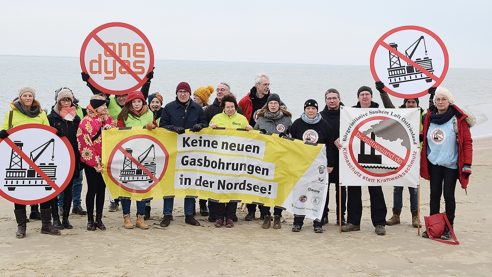 Die Aktivisten fordern einen Stopp der Gasbohrungen in der Nordsee.  © Foto: DUH/Grafe