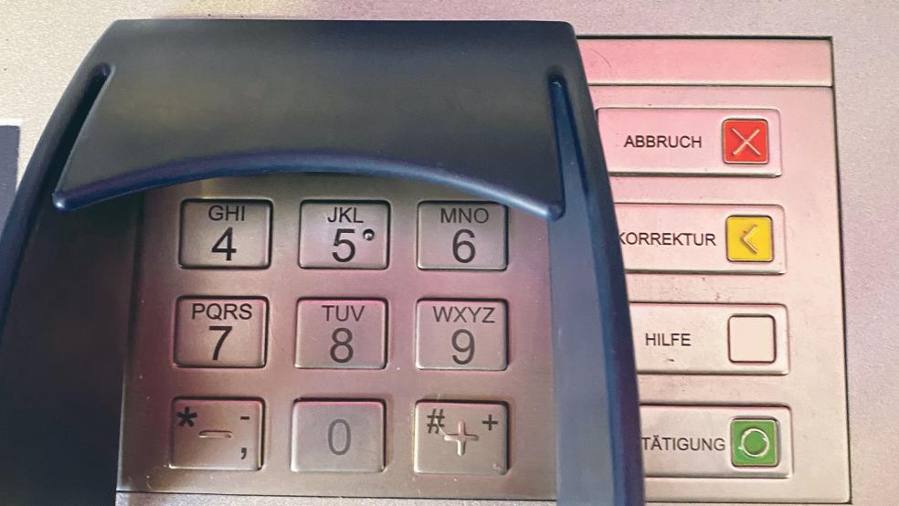 Hat hier noch lange nicht ausgedient: Der Geldautomat.  © Foto: Hanken