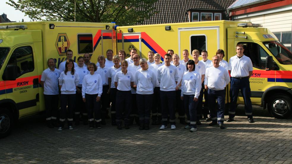Das Team des RKSH soll von der Stadt Emden übernommen werden und damit im neuen Rettungsdienst für das Emder Stadtgebiet aktiv sein.  © Foto: RKSH