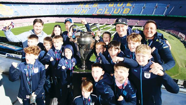 Von Papenburg in Barcelonas Fußballtempel