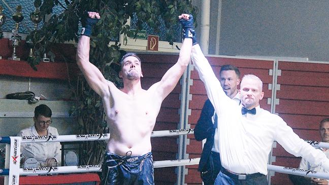 Kickboxer steigen wieder in den Ring