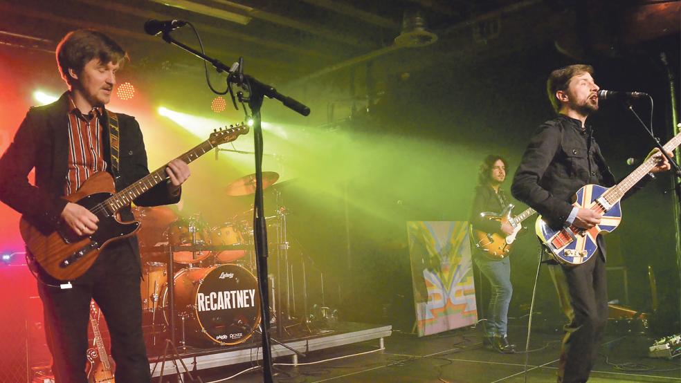 Dicht am Original: ReCartney sorgten für gute Stimmung im Zollhaus.  © Fotos: Ammermann