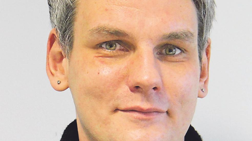 Benjamin Schröder-Schröder entschied sich bei seiner standesamtlichen Hochzeit für einen Doppelnamen, der im Kopf bleibt.  © Foto: Brägelmann