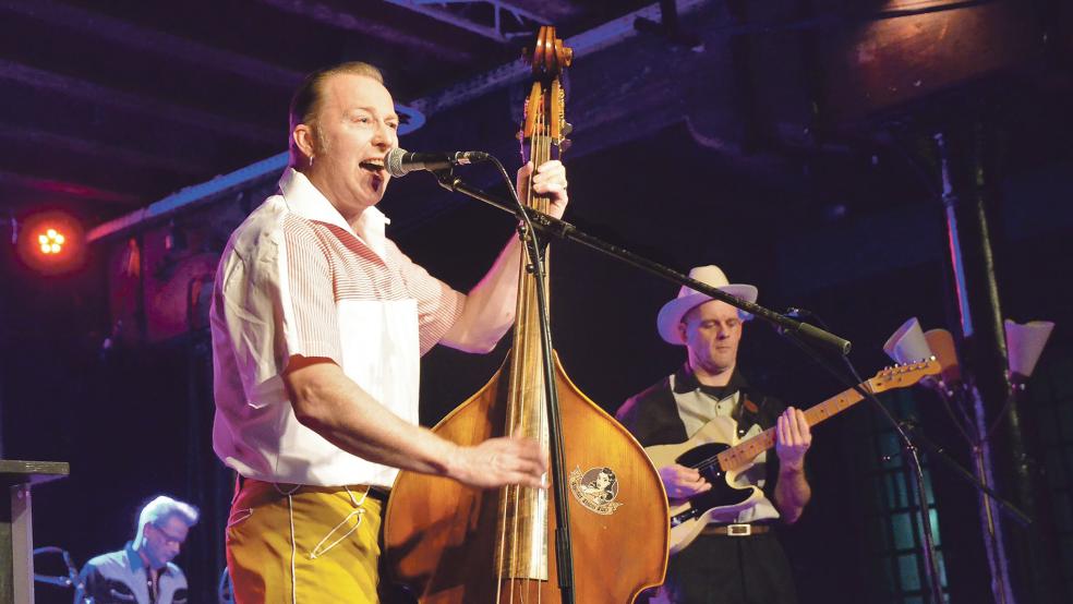 Das Trio »The Tin Cans« spielte Neo-Rockabilly vom Feinsten.  © Foto: Ammermann