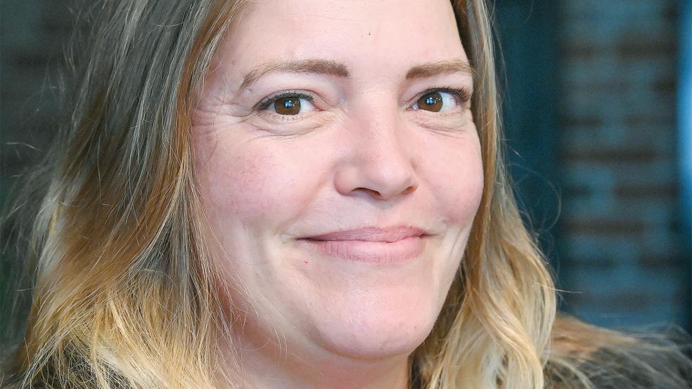 Yvonne Gosseling aus Vellage übernimmt zusammen mit Holger Bokehoff aus Warsingsfehn das Amt der Storchenbeauftragten.  © Foto: Bruins