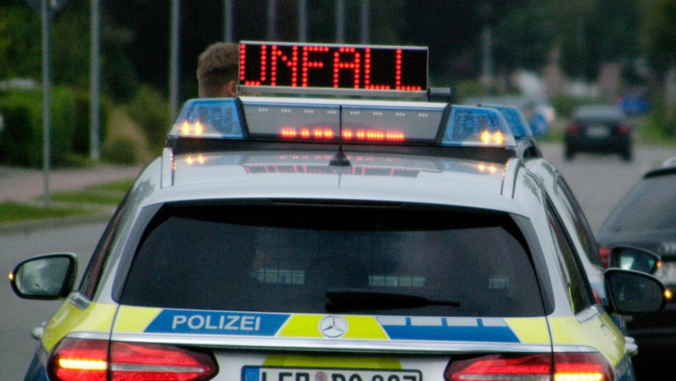 Angefahren und verletzt wurde am Sonnabend eine 16-Jährige am Bahnhofsring in Leer. © Hoegen