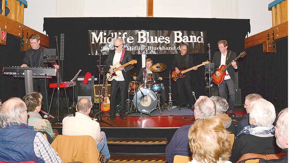 Die »Midlife Blues Band« bewies Gefühl für den Blues (von links): Dirk Gertken, Bernhard Michaelis, Reinhard de Witt, Albrecht »Ali« Rietz und Frank Stolle.  © Foto: Eden