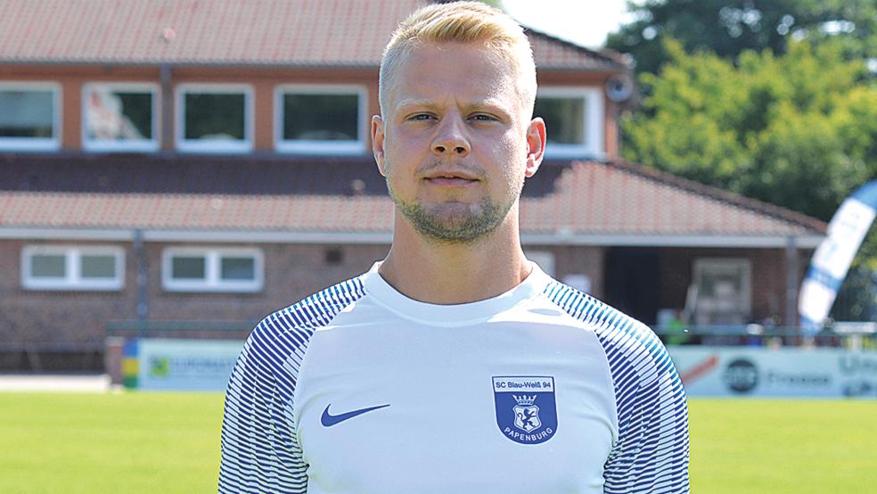 Lukas Koets bediente Malte Fokken vor dem Tor zum zwischenzeitlichen 1:1.  © Foto: Born