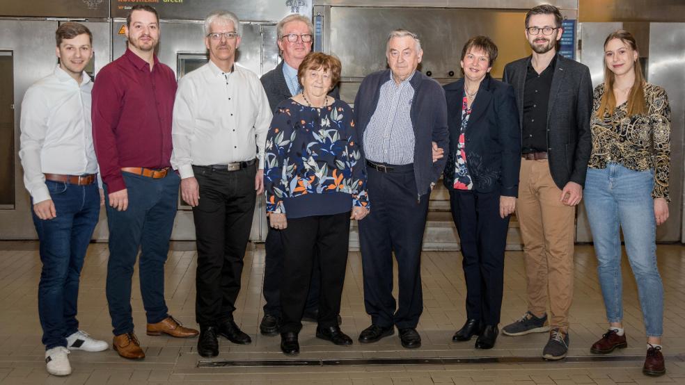 Heiko Gröneweg (Bäckerei Rector) und Daniel Schuirmann (Bäckerei Schuirmann) treten in die Fußstapfen von Anja Rector (Bäckerei Rector) und Jann Schuirmann (Bäckerei Schuirmann). © Rector/Schuirmann