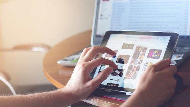 Fernsehen dunkel und Internet »platt«